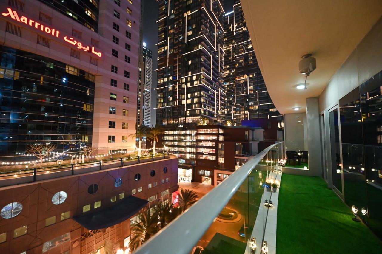 Trinity Holiday Homes - Discover The True Definition Of Luxury At 2Br In Dubai Marina Exterior foto
